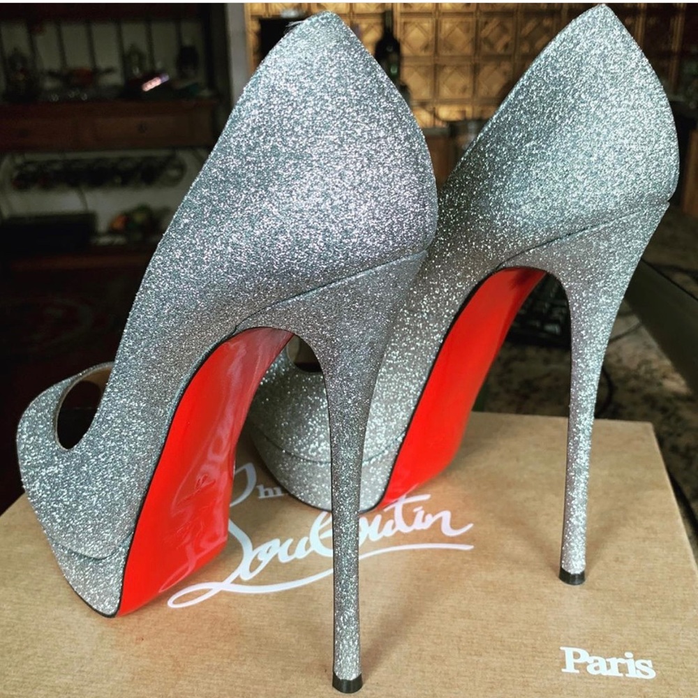 Brand new CHRISTIAN LOUBOUTIN